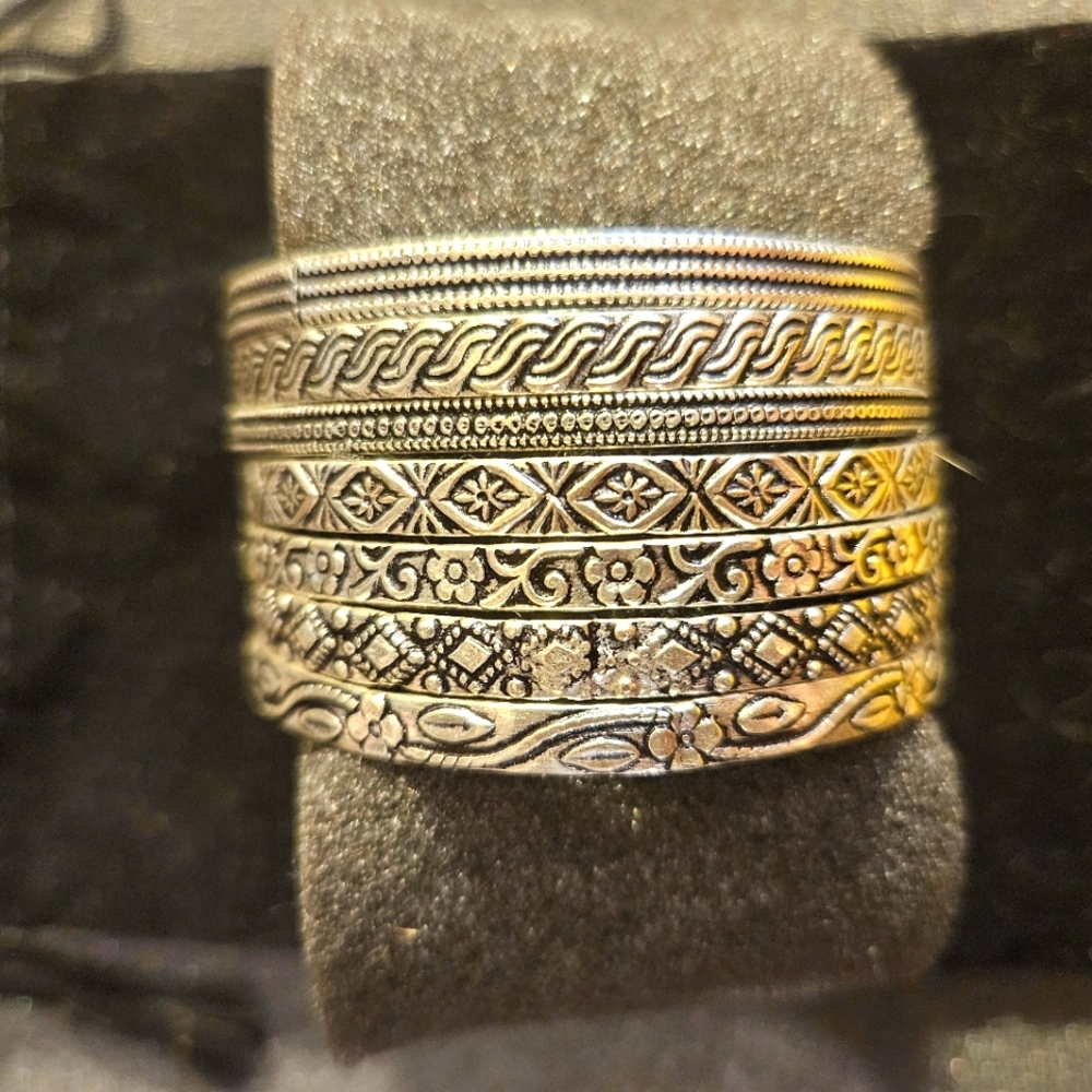 Sterling Silver Bangles- Set of 7.
